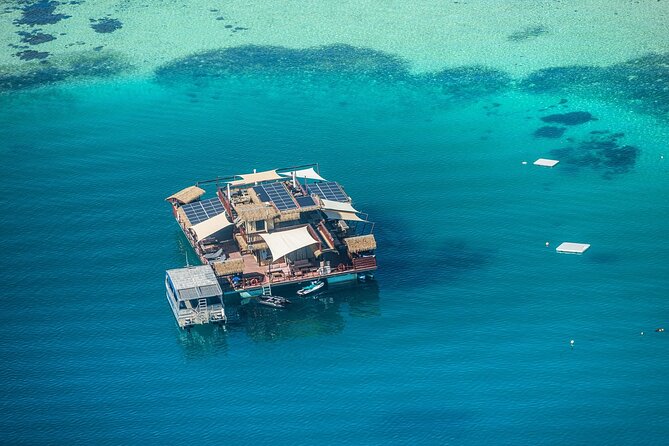 25 minutes Mamanuca Island Tour - Malolo Lailai, the developed island in the route