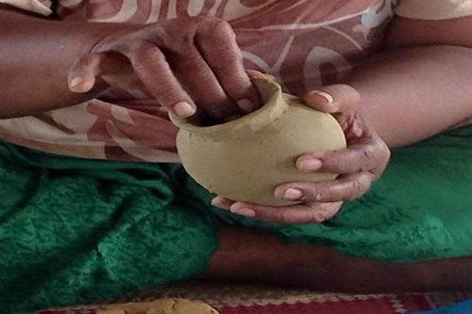 Adventures of Sigatoka with Fijian village/school & Picnic Lunch at Natadola - Hot Glass Fiji: a 45-minute look at skilled local work