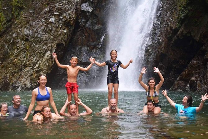 CFC APPROVED Roundtrip Transfer - Nadi Airport to Doubletree Sonaisali - Families, Couples, and Solo Visitors