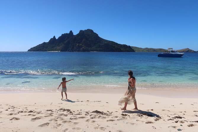 Cruisin Fiji: Authentic Fijian Day Cruise – Best Day in Fiji - A Fijian lunch, drinks, and the practical comforts