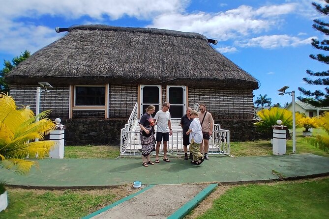 Discover Nadi with Sabeto Hotspring and Mudpool Tour - Sri Siva Subramaniya Swami Temple in 20 minutes