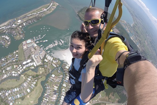 Extreme 12000ft Tandem Jump (45 seconds free fall) - Weather can change the plan