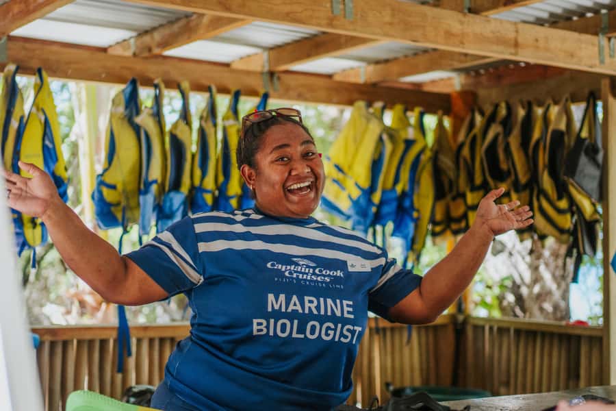 Fiji: Captain Cook Cruises - Island & Reef Day Trip - Reef time with marine biologists