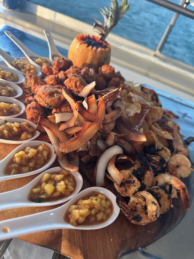 Fiji: Captain Cook Cruises Sunset Dinner Cruise - A tropical buffet with a lobster option