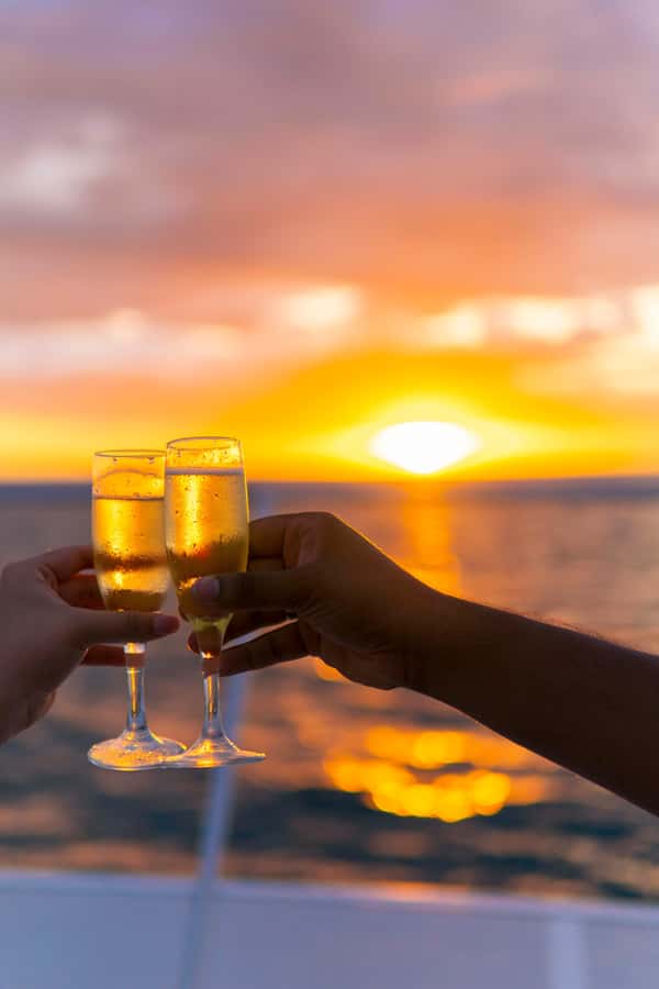 Fiji: Captain Cook Cruises Sunset Dinner Cruise with Lobster - Three hours aboard Fiji One