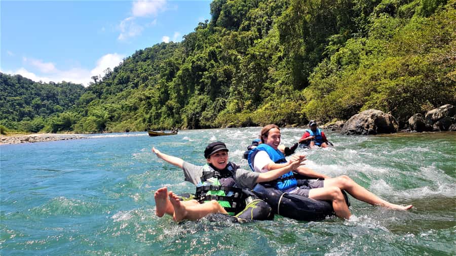Fiji: River Tubing Adventure with Lunch - The early pickup and long road to Navua