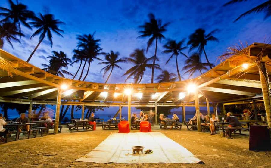 Fiji: Sunset Cruise with Dinner and Fire Show - Firewalking, knife dancers, and the final beach performance