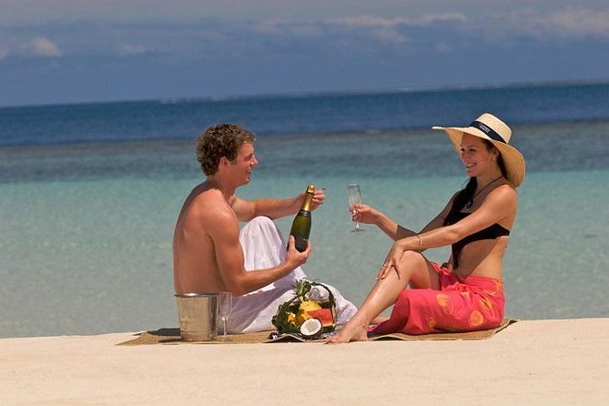Full Day Castaway Island with Lunch - The optional Kids Club and family appeal