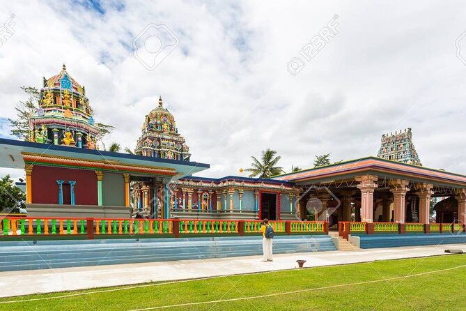 Half Day Nadi Tour incls Sri Siva Temple, Orchid Gardens,Local Village & Markets - Handicraft shopping without a full-day commitment