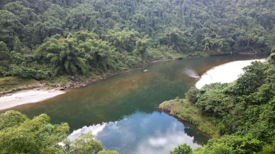 Jewel Of Fiji: Boat, Raft & Waterfall Culture Tour w/Lunch - The long road from Denarau to Navua