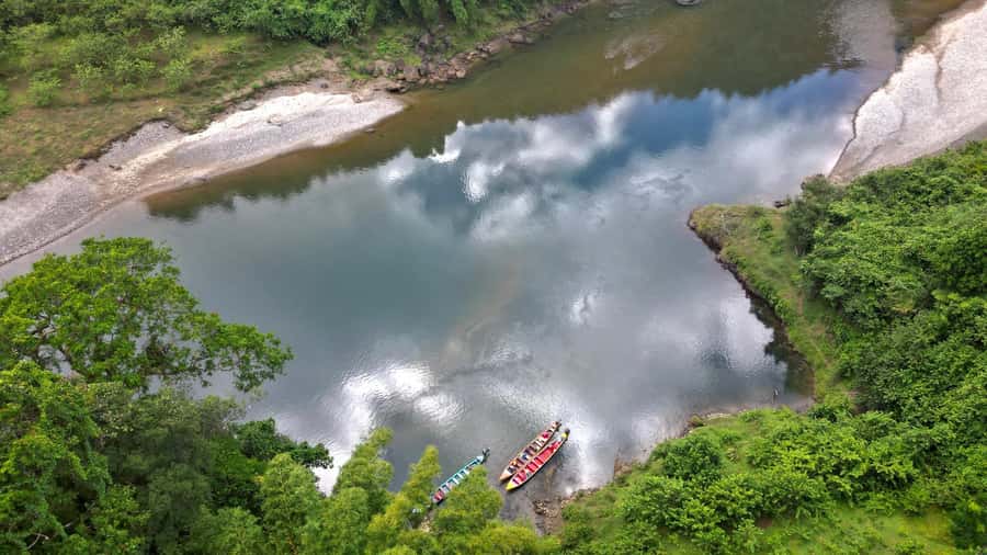 Jewel Of Fiji: Boat, Raft & Waterfall Culture Tour w/Lunch - Walking to Magic Waterfall