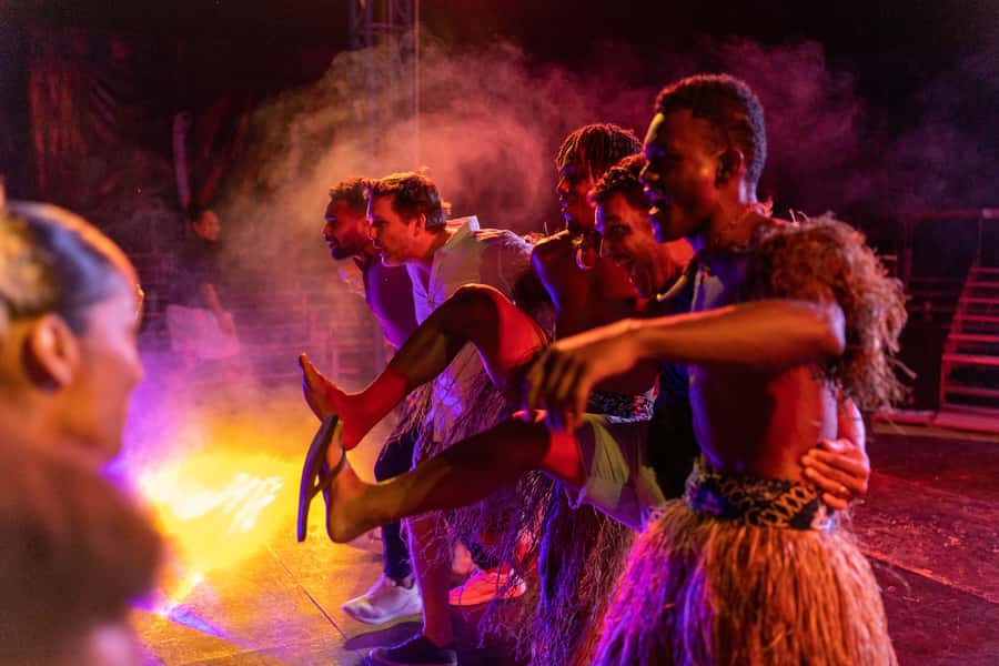Nadi: VOU Evening Dinner and Show Experience - Dinner, sunset, and non-alcoholic drinks