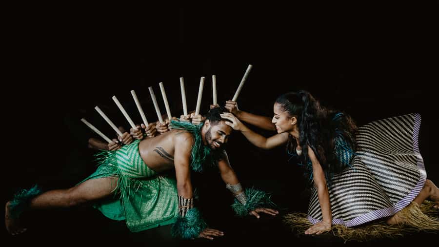 Nadi: VOU Evening Dinner and Show Experience - What the $79 price includes