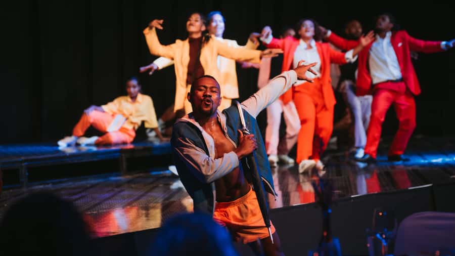 Nadi: VOU Evening Dinner and Show Experience - Who should book this evening?