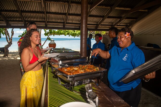 Oolala Cruises on Savala Island - Service, safety, and the human side of the cruise