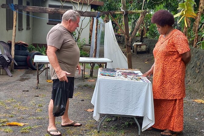Private Tour :Best of Nadi - Garden of the Sleeping Giant: orchids and an uphill walk