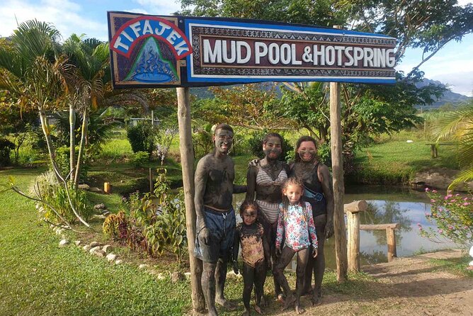Private Tour :Best of Nadi - Sabeto Hot Springs and Mud Pool: messy, funny, and relaxing