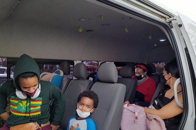 Private Transfer: Nadi Airport - Fiji Marriott Resort Momi Bay - Wi-Fi, Baby Seats, and Other Useful Extras