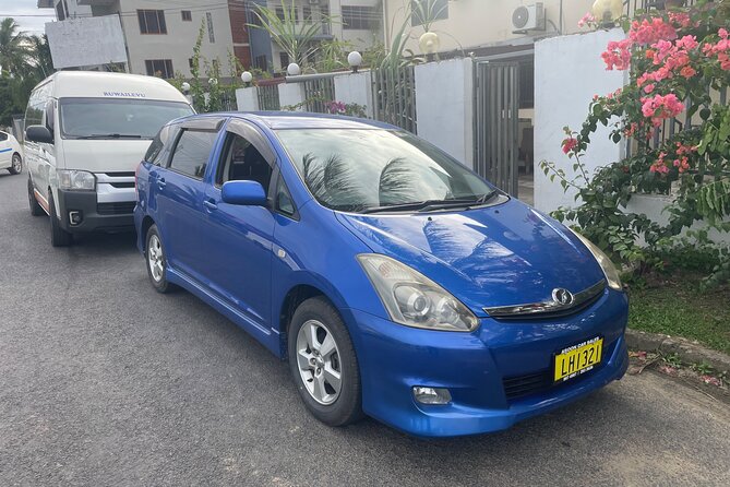 Private Transfer -Nadi Airport to Fiji Marriott Resort Momi Bay - A driver who adds local conversation