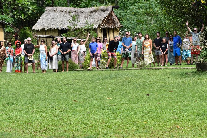 River Tubing Fiji / Suva Shore Excursion Cruise Ship Passengers - A riverside lunch with Fijian flavors