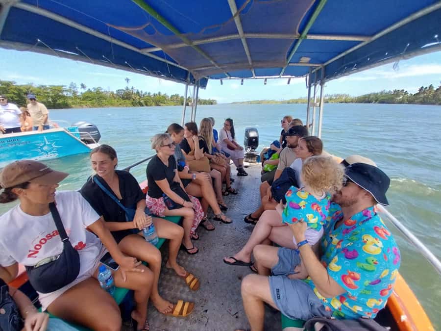 Sigatoka: River Cruise and Salad Bowl Valley Tour - Tapa, mats, pottery, and local skills