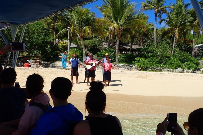Ultimate Encounter Snorkel with Sharks in Fiji - Who should book this shark encounter?